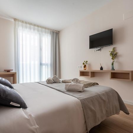limehome Barcelona Carrer de Besalú 82 Exterior foto