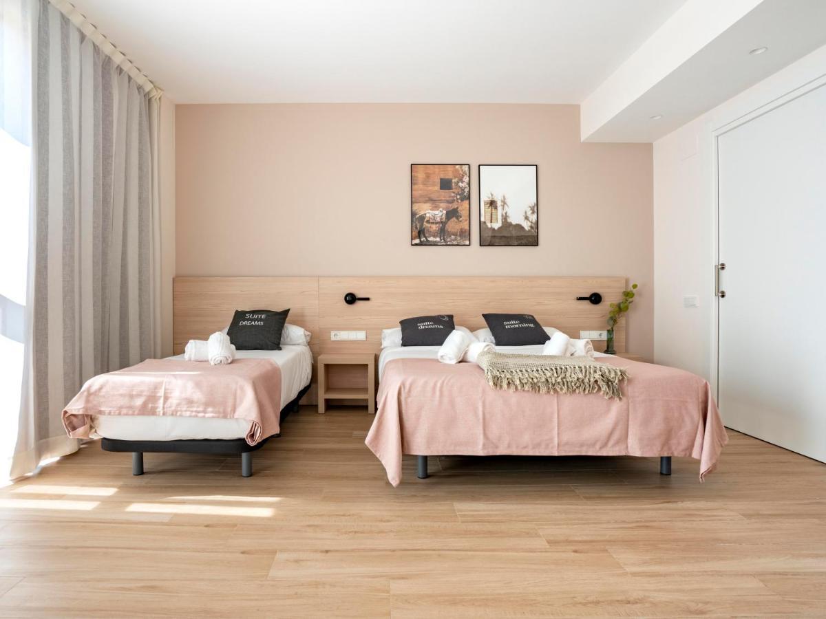 limehome Barcelona Carrer de Besalú 82 Exterior foto