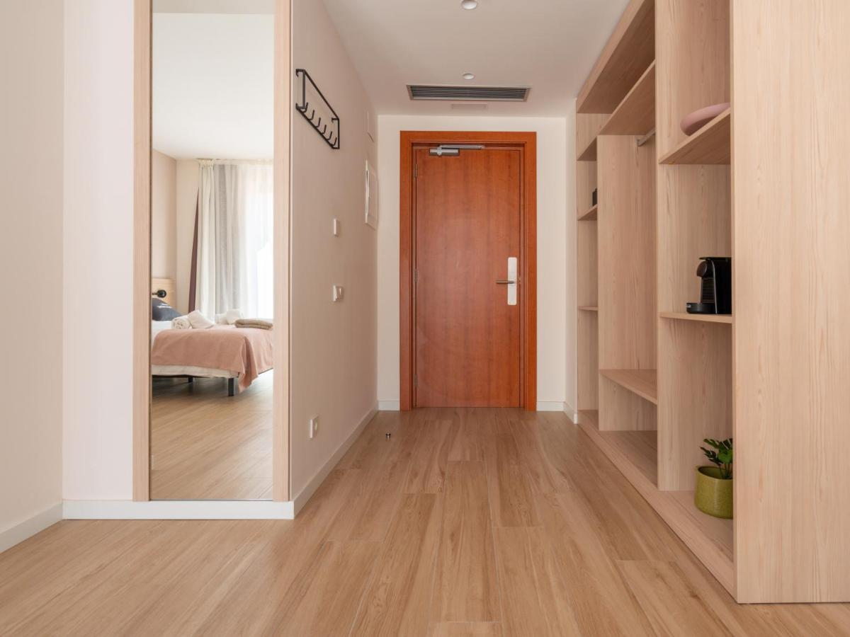 limehome Barcelona Carrer de Besalú 82 Exterior foto
