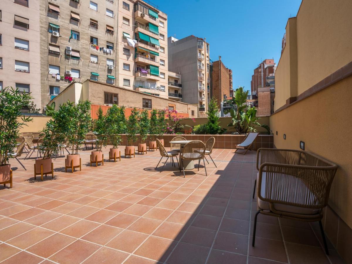 limehome Barcelona Carrer de Besalú 82 Exterior foto